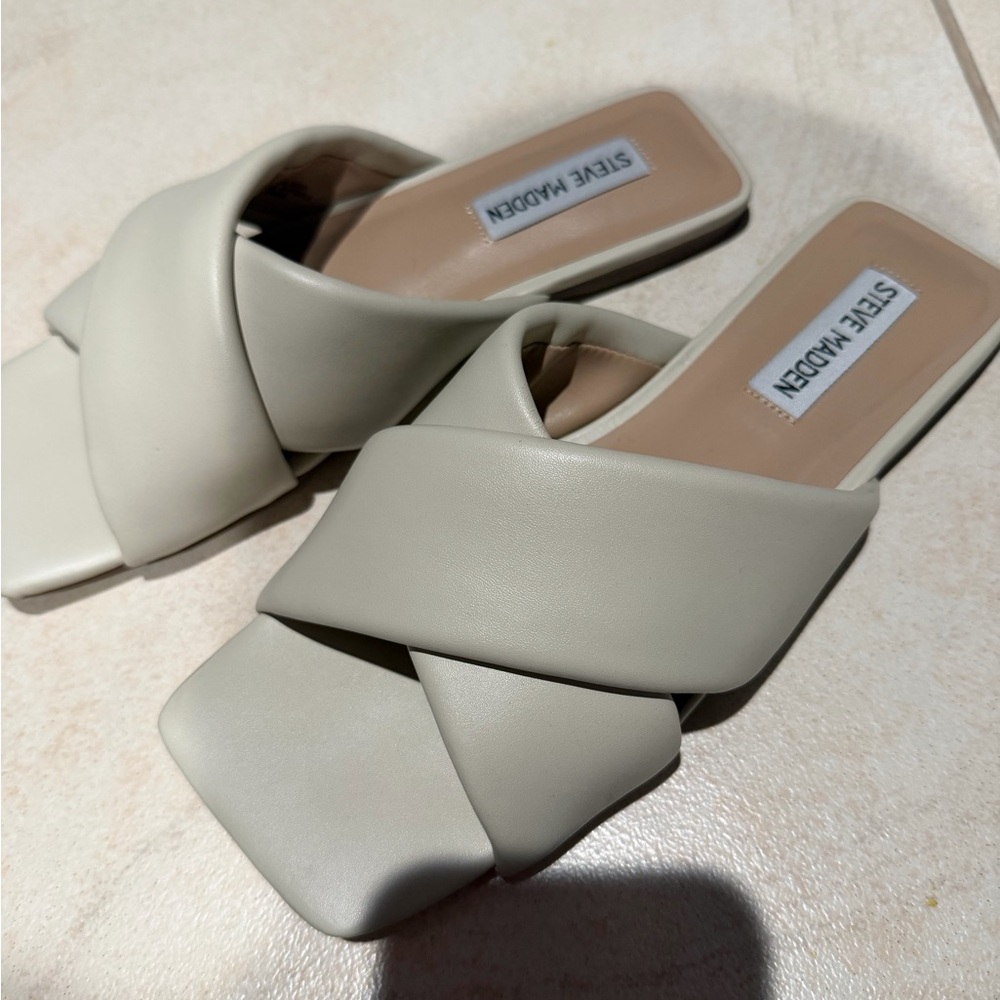 Steve Madden Women's Sandals in Cream